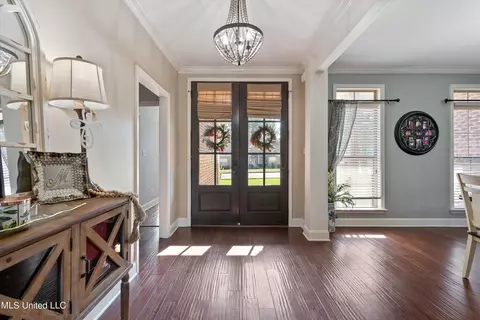 Entry Way - 701 Shadow View Dr, Hernando, MS 38632 photo 1 of 2