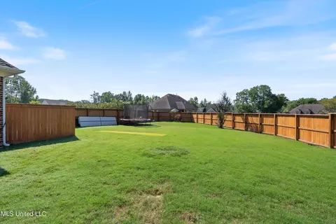 Exterior - 701 Shadow View Dr, Hernando, MS 38632 photo 9 of 9
