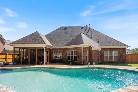 Exterior - 701 Shadow View Dr, Hernando, MS 38632 photo 7 of 9