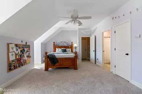 Bedroom - 701 Shadow View Dr, Hernando, MS 38632 photo 5 of 5