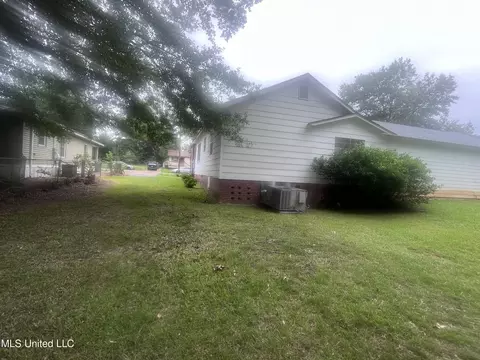 1111 Ame Logan St, Jackson, MS 39203 photo 4