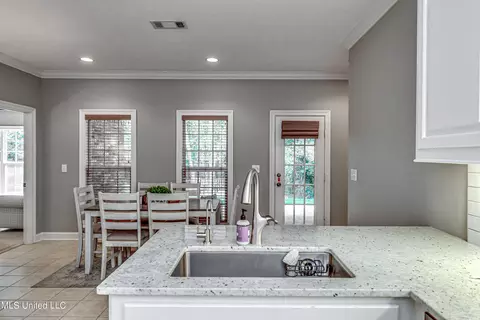 402 Overlook Dr, Brandon, MS 39042 photo 15