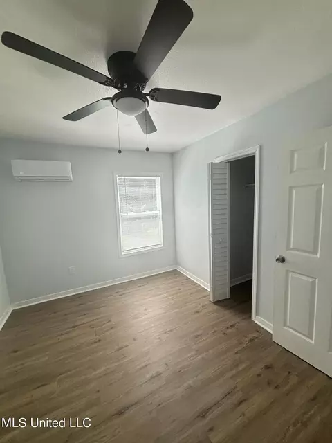 Bedroom - 129 Savanna St, Jackson, MS 39212 photo 2 of 3