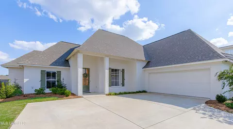 Exterior - 108 Bridgewater Loop, Madison, MS 39110 photo 2 of 12