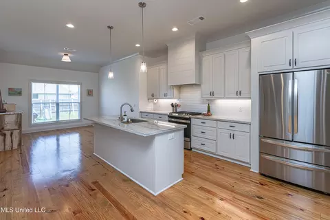 Kitchen - 108 Bridgewater Loop, Madison, MS 39110 photo 1 of 6