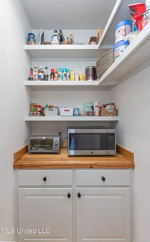 Kitchen - 108 Bridgewater Loop, Madison, MS 39110 photo 6 of 6