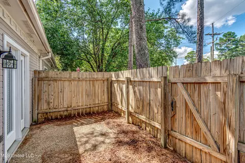 5060 Harling Pl, Jackson, MS 39211 photo 32