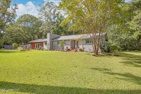 2633 Highway 80, Brandon, MS 39042