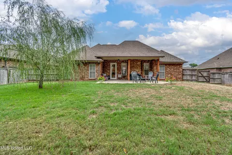 Exterior - 165 Fieldstone Ln, Madison, MS 39110 photo 7 of 7