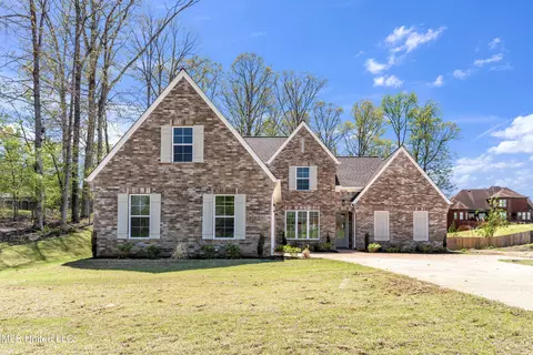 2113 Belmarie Dr, Southaven, MS 38672