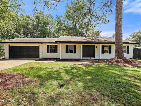 5885 E Sedgwick Ct, Jackson, MS 39211