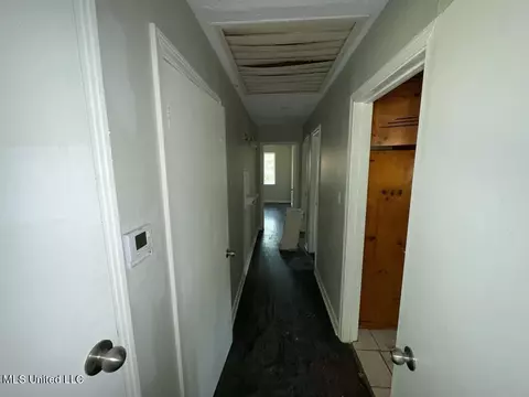 Entry Way - 455 Cummins St, Jackson, MS 39204 photo 3 of 3
