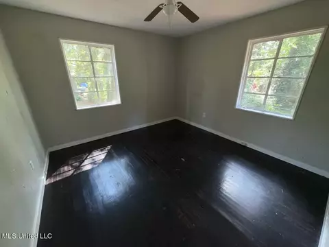 Bedroom - 455 Cummins St, Jackson, MS 39204 photo 3 of 3