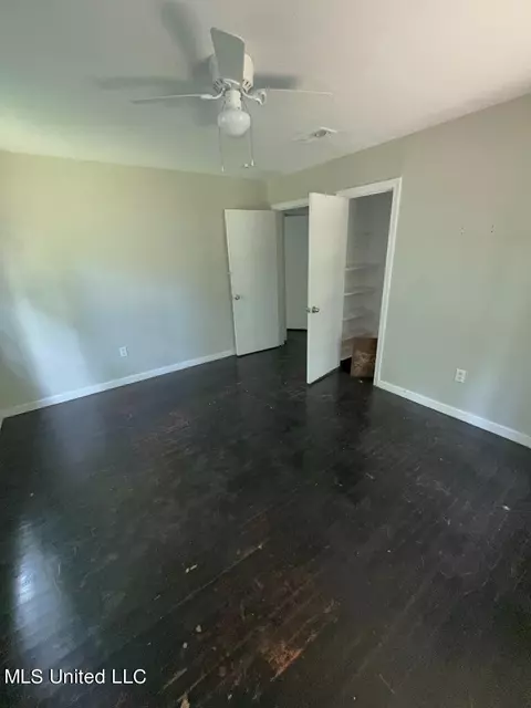 Bedroom - 455 Cummins St, Jackson, MS 39204 photo 1 of 3
