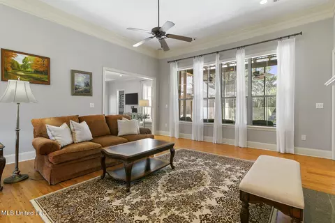 546 Florence Dr, Madison, MS 39110 photo 5