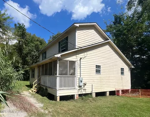 68 Dana Rd, Vicksburg, MS 39180