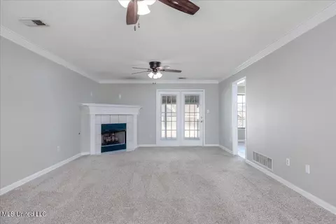 Living - 3386 Sundial Dr, Hernando, MS 38632 photo 1 of 4