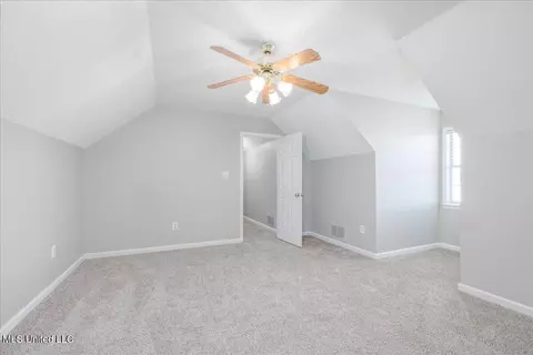 Bedroom - 3386 Sundial Dr, Hernando, MS 38632 photo 4 of 5