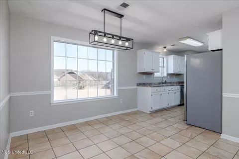 Dining - 3386 Sundial Dr, Hernando, MS 38632 photo 1 of 1