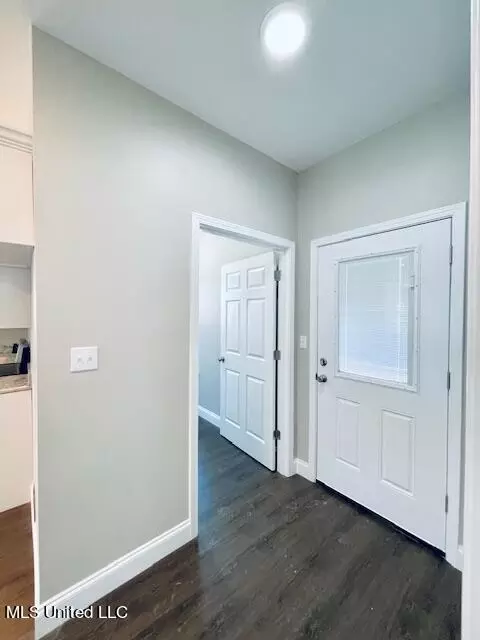 Entry Way - 14976 Custer St, Vancleave, MS 39565 photo 2 of 2