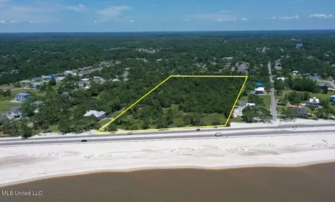 616 W Beach Blvd, Long Beach, MS 39560