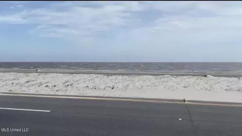 616 W Beach Blvd, Long Beach, MS 39560 photo 8