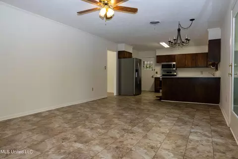 Living - 4636 Kelton Dr, Jackson, MS 39211 photo 4 of 5