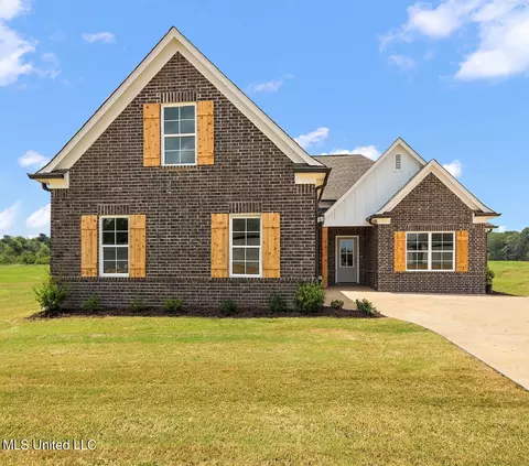 6288 Clover Ct, Walls, MS 38680