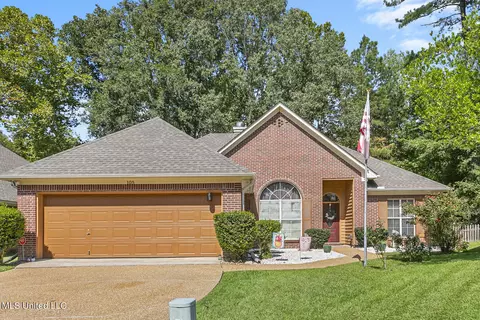 105 Sawgrass Cv, Canton, MS 39046