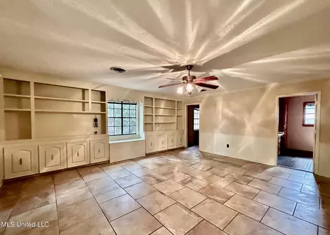 5055 Riverwood Cir, Jackson, MS 39211 photo 6