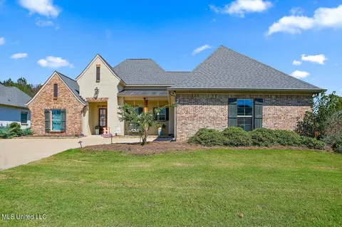 209 Duchess Ct, Flowood, MS 39232