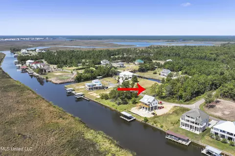 132 Hanakealoha B Pl, Diamondhead, MS 39525