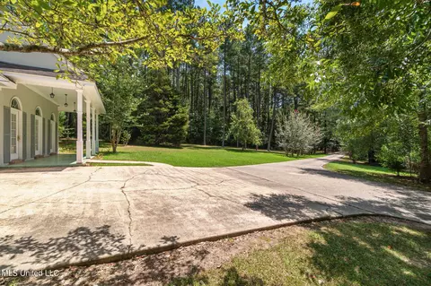 Exterior - 220 Center Ave, Sumrall, MS 39482 photo 6 of 14