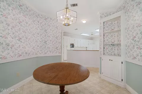 Dining - 220 Center Ave, Sumrall, MS 39482 photo 2 of 2