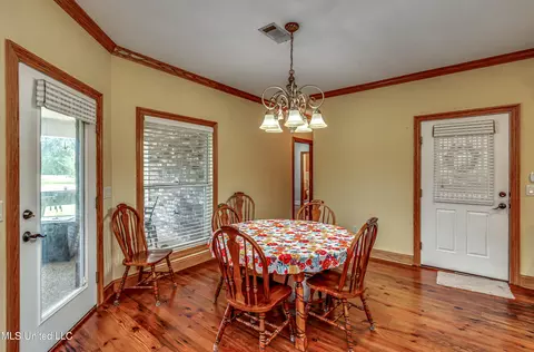 Dining - 269 Williams Dr, Florence, MS 39073 photo 5 of 7