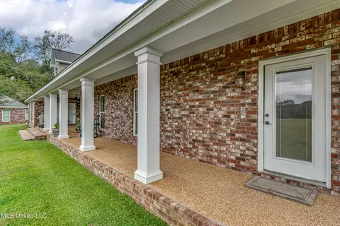 Exterior - 269 Williams Dr, Florence, MS 39073 photo 12 of 15
