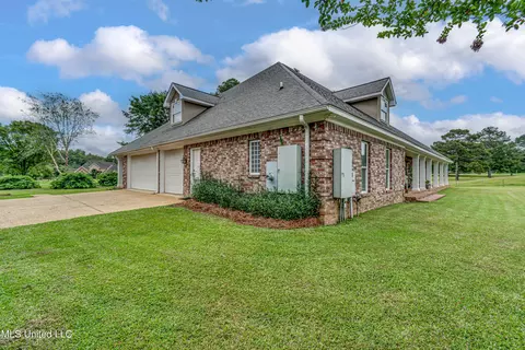 Exterior - 269 Williams Dr, Florence, MS 39073 photo 9 of 15
