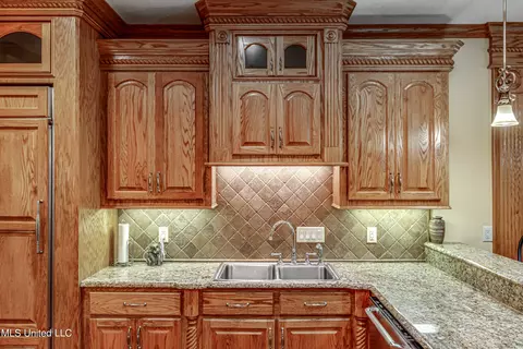 Kitchen - 269 Williams Dr, Florence, MS 39073 photo 4 of 6