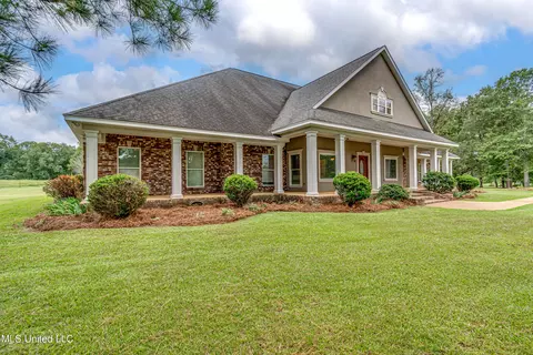 Exterior - 269 Williams Dr, Florence, MS 39073 photo 4 of 15