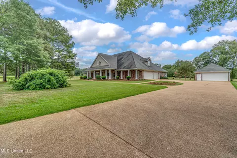Exterior - 269 Williams Dr, Florence, MS 39073 photo 3 of 15