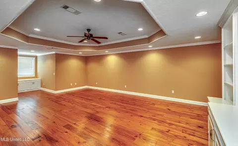 Living - 269 Williams Dr, Florence, MS 39073 photo 6 of 6