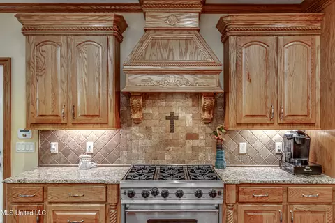 Kitchen - 269 Williams Dr, Florence, MS 39073 photo 3 of 6
