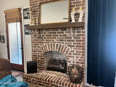 Other - 133 Coventry Ln, Brandon, MS 39042 photo 1 of 3