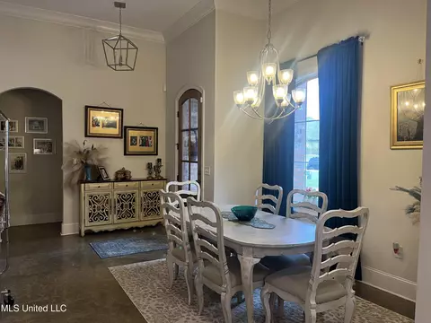 Dining - 133 Coventry Ln, Brandon, MS 39042 photo 1 of 2