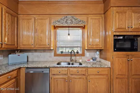 104 Mcwilliams Dr, Terry, MS 39170 photo 15