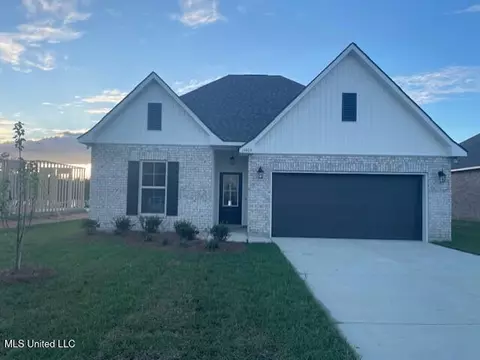 11409 Crystal Lake Dr, Gulfport, MS 39503