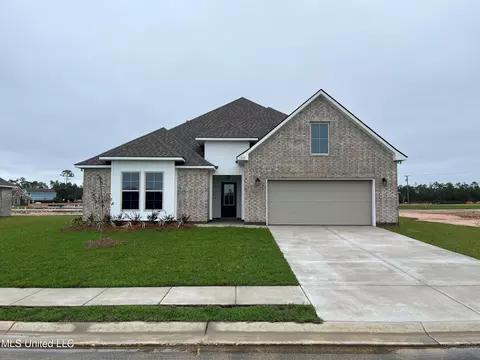 7220 Pencarrow Cir, Ocean Springs, MS 39564