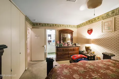 Bedroom - 5856 Medallion Dr, Jackson, MS 39211 photo 3 of 8