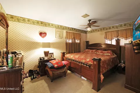 Bedroom - 5856 Medallion Dr, Jackson, MS 39211 photo 2 of 8
