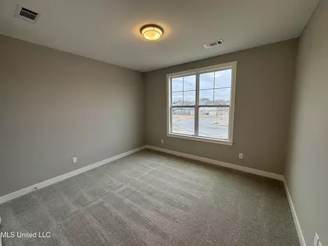 Bedroom - 9616 Silo Park Rd, Olive Branch, MS 38654 photo 1 of 4